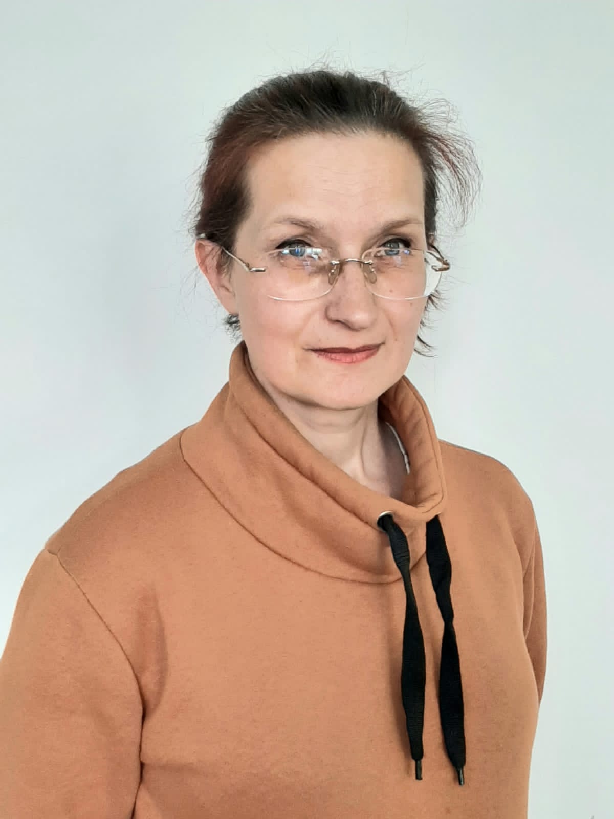 Савина Ярославна Леонидовна.